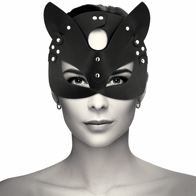 MASQUE EN CUIR VEGAN AVEC OREILLES DE CHAT